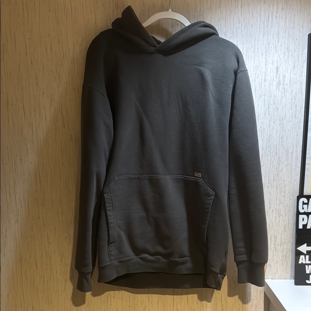 1620 Gray Relaxed Fit Sweatshirt with Hood